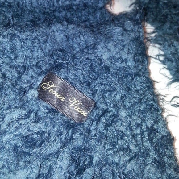 Rare Celebrity SONIA VASSI Gaisha Handmade Bohemian Skinny Scarf SNOW Travel - Picture 3 of 7